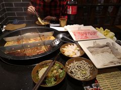 -宽板凳老灶火锅(簋街店)