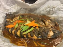 招牌酱香味烤鱼-鱼颜诱纸纸上烤鱼·蛙(龙湖天街店)