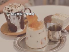 -露露家咖啡店
