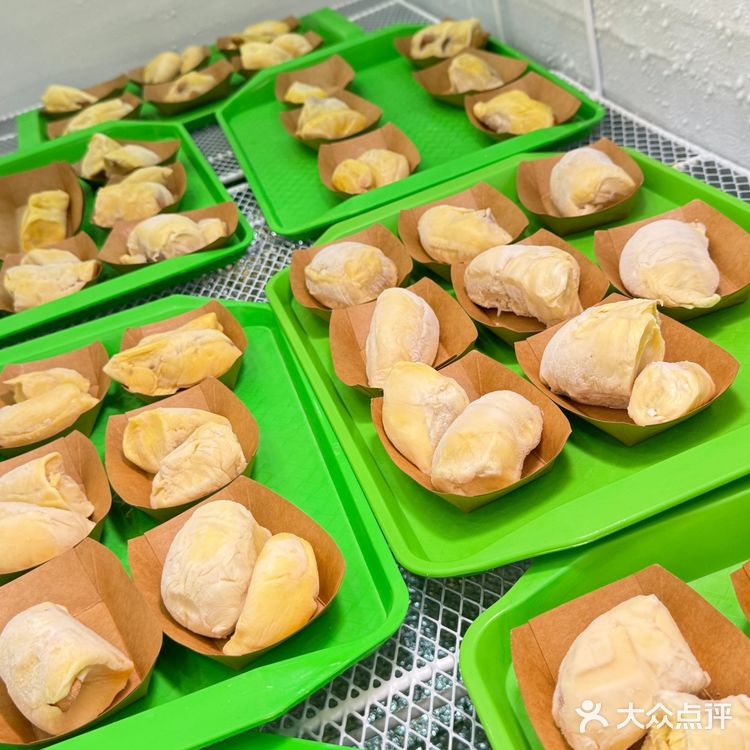 这一口下去！！出来榴莲肉还能吃到幸福感！！！