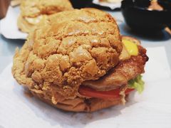 豬扒菠蘿油-华嫂冰室(尖沙咀店)