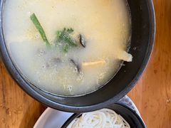 -桥香园云南过桥米线(红龙井店)