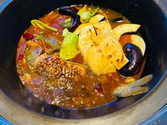 -山河屯铁锅炖(绥望路店)