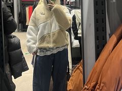 -lululemon(比斯特购物村店)
