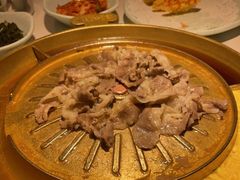 -猪啊牛呀羊啊铜盘烤肉(正大广场店)