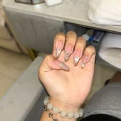 -Fanni美甲美睫皮肤管理