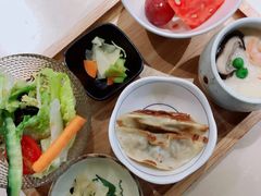 鹅肝肥牛盖浇饭和鳕鱼套餐-阿吾罗日本料理(K11艺术中心店)