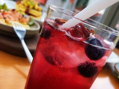 洛神花蓝莓苏打水-城市露台景观餐厅(淮海路店)