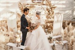 -雪中彩影婚纱摄影·微光艺术中心