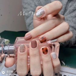 -Pink You美甲洗眉纹绣定制中心