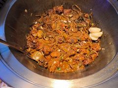 -山里屯铁锅炖·东北菜(康桥店)