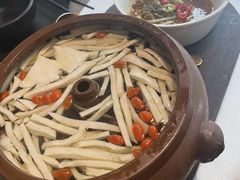 -雀舞云南菜(乐客城店)