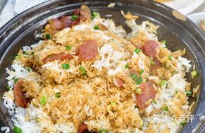 Hong Kong-Style Preserved Meat Clay Pot Rice (Medium)