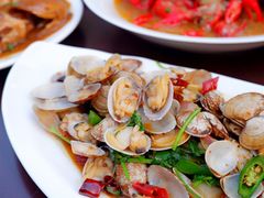 -牛一嘴·兰州牛肉面·大盘鸡(财富中心店)