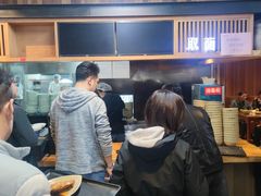 -亮亮面馆(经六路店)