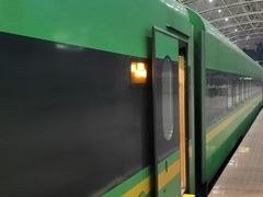 -肯德基(南京站A2检票口楼上)