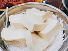 -黄利砖万峰林布依特色酸笋牛肉馆