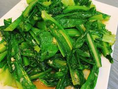 素炒油麦菜-覃记海鲜美食餐厅