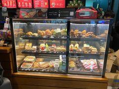 面包甜点陈列柜-星巴克(成都机场T2店)