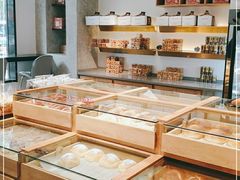 面包甜点陈列柜-原麦世家(府琛大厦店)