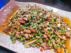 酒馆大盘兔-醉小酒馆·川菜·江湖菜·重庆菜(观音桥旗舰店)