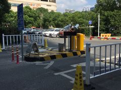 -久光百货-地下停车场