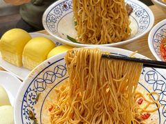 -李与白包子铺(桐梓林店)