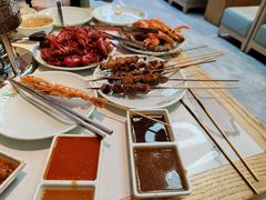 -绿岛港轩海鲜烤肉涮锅自助餐厅