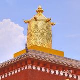 一座高大华丽建筑的寺庙