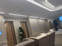 -上海仁爱医院口腔科 · 种植