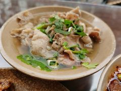 -谢老五跷脚牛肉·非遗传承店