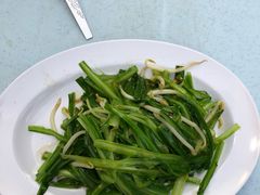 -明记烧鱼美味店