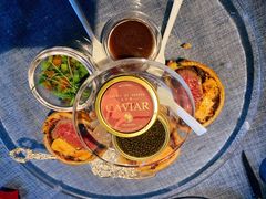 惠灵顿牛排-弦月窗LUNETTE BY AMANDA(复兴路店)