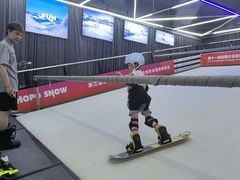 -Hopo Snow 城市滑雪空间(来福士广场购物中心店)