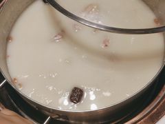 -洪氏嗨捞·猪肚鸡火锅(阳光天地店)