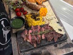 -Mark&Mars Restaurant