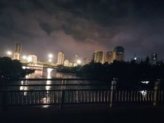 -万绿园