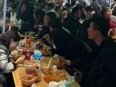 -哈海英麻辣烫(中华西路步行街店)