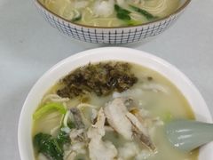 -明呈黄鱼面馆(斜土路店)