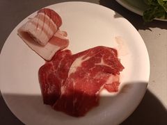 -山焱·炭火自助烤肉(周浦万达店)