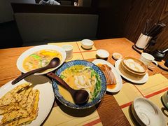 -荣家黄鱼面(前滩太古里店)