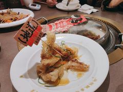 -锅飘飘·东北铁锅炖(雨花客厅店)