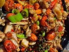 -巴厘龙虾·榜首油焖大虾(音乐学院·沿江酒馆店)