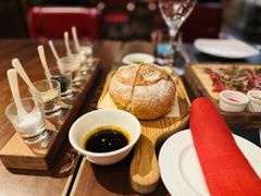 -恰餐厅及酒吧 CHAR Bar & Grill (北京丽都皇冠假日店)