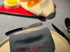 -弦月窗LUNETTE BY AMANDA(复兴路店)