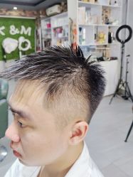 -首艺造型KM潮牌沙龙