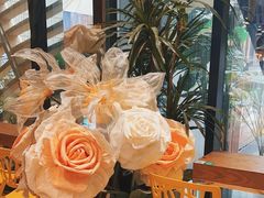 -新华里咖啡书吧(新华书店小寨店)