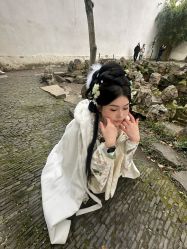 -一揽芳华汉服旗袍体验馆(拙政园店)