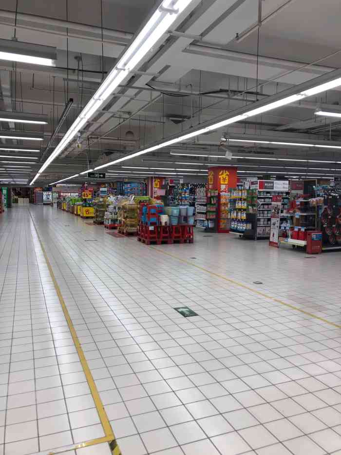 家乐福(大钟寺广场店)-"购物经历一次不爽. 明明价签写着11元.