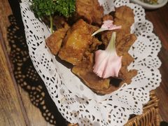 老青岛炸五花肉-前海沿·青岛菜(大拇指广场石老人店)